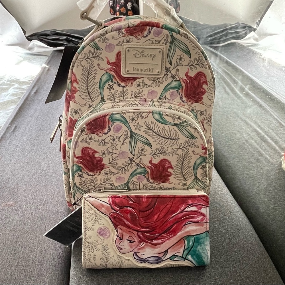 Loungefly Disney Little mermaid Ariel set backpack and wallet super cute